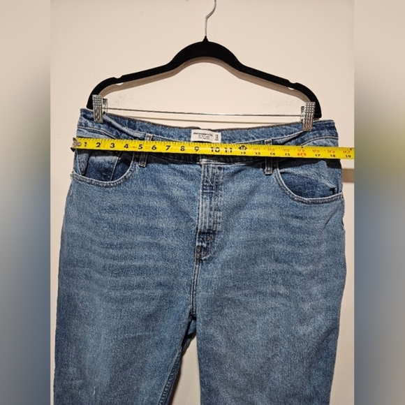 Abercrombie & Fitch‎ Jeans - Picture 2 of 6
